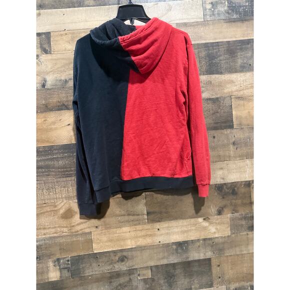 Seven Souls- Red/Black Legend- Hoodie- Size M - Picture 2 of 6